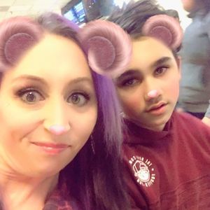 Meet your Posher, Lauren